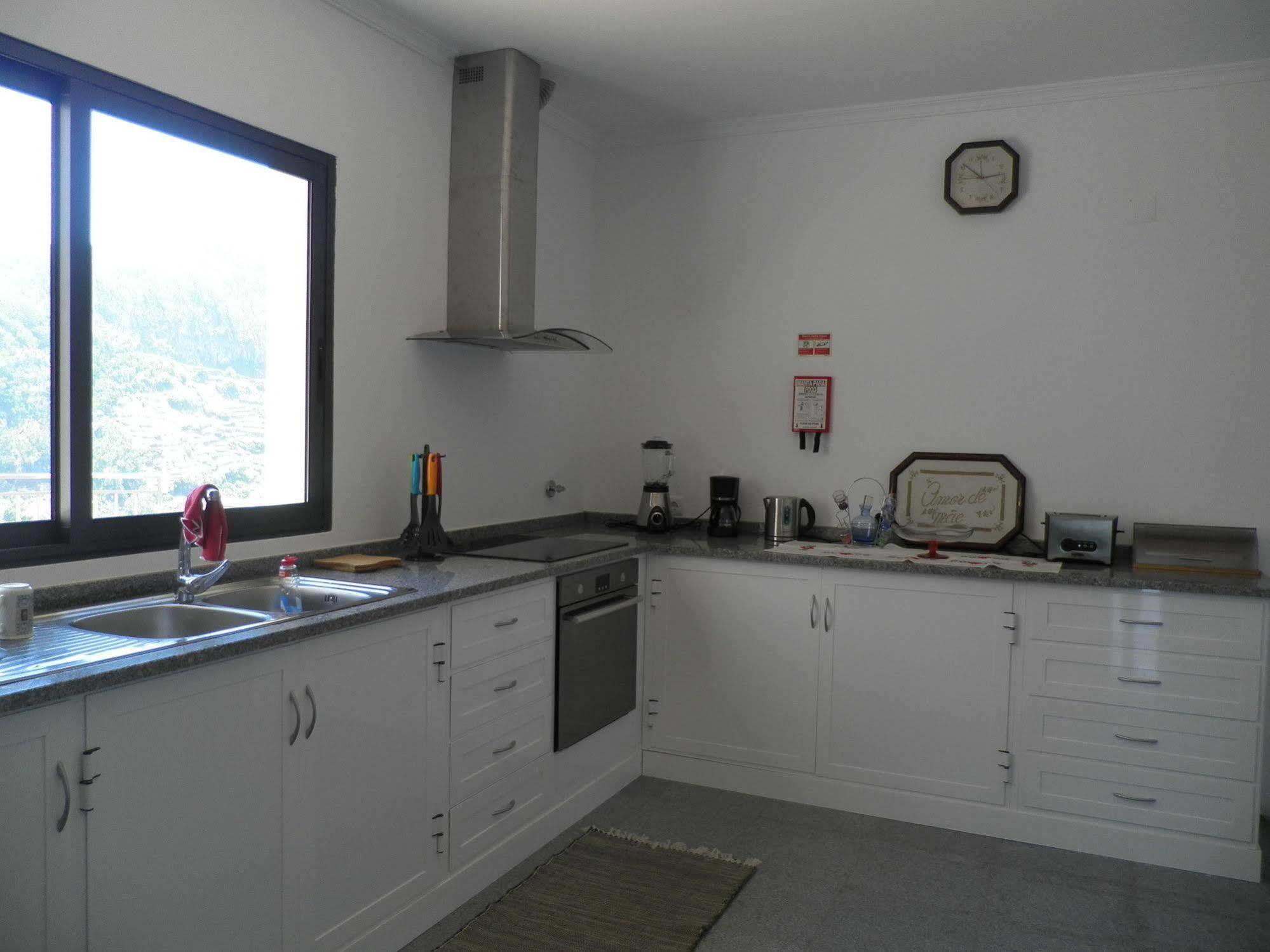 Villa Luz - Family House Vacations- Large Private Outdoor Area サンタ・クルーズ エクステリア 写真