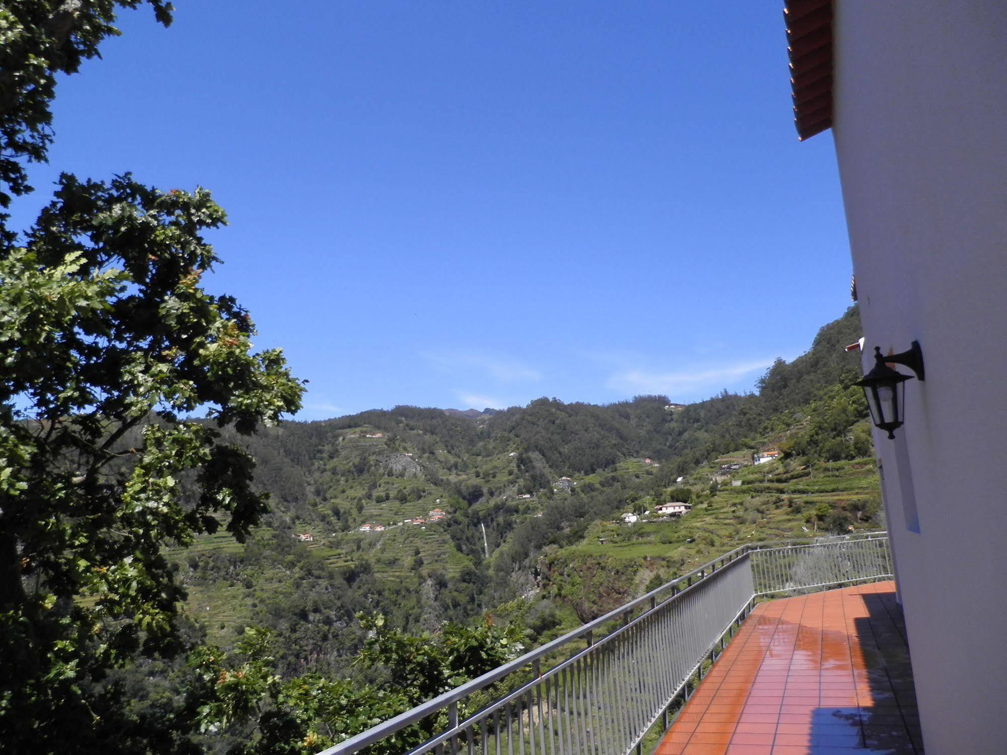 Villa Luz - Family House Vacations- Large Private Outdoor Area サンタ・クルーズ エクステリア 写真